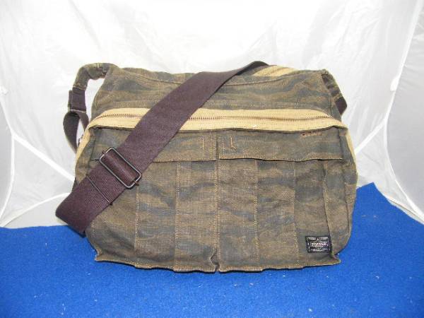 【新作入荷，低価】 ポーター グリーンアイ ショルダー カーキ 定価24 300円 品番558-07678 正規品 迷彩柄 本物(ショルダーバッグ)｜売買されたオークション情報、yahooの商品情報をアーカイブ公開 - オークファン かばん、バッグ