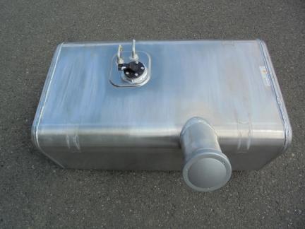 燃料タンク 100LのYahoo!オークション(旧ヤフオク!)の相場・価格を見る 