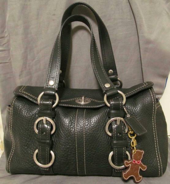 COACHコーチ 黒シュリンクレザーハンドバッグ 美品 ブランド別 こ 