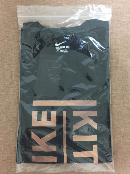 定番，大人気 KITH &times; NIKE Tシャツ Lサイズ ブラックNY店舗限定 Supreme ナイキ シュプリーム boxロゴ(Lサイズ)｜売買されたオークション情報、yahooの商品情報をアーカイブ公開 - オークファン 男性用