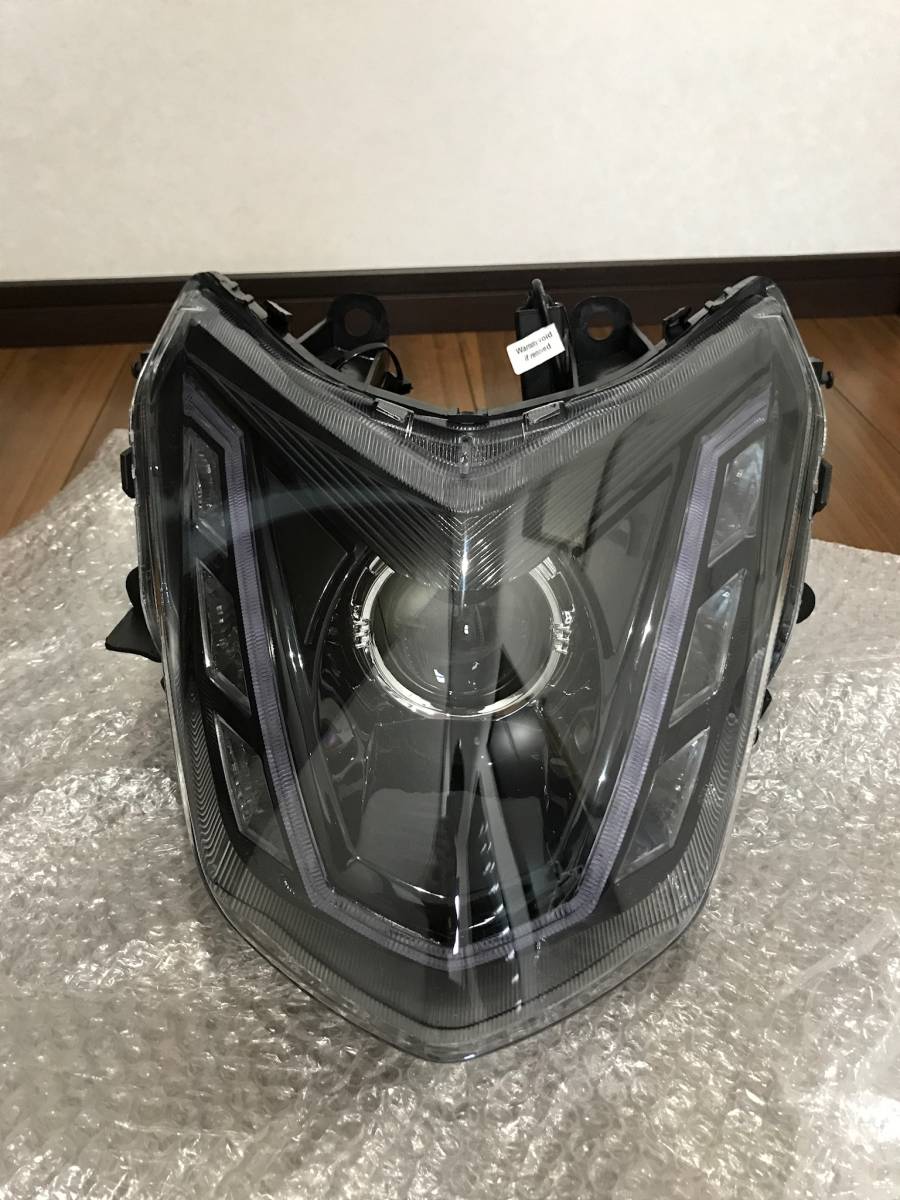 シグナスX 4型 プロジェクターLEDヘッドライト ライト、ウィンカー