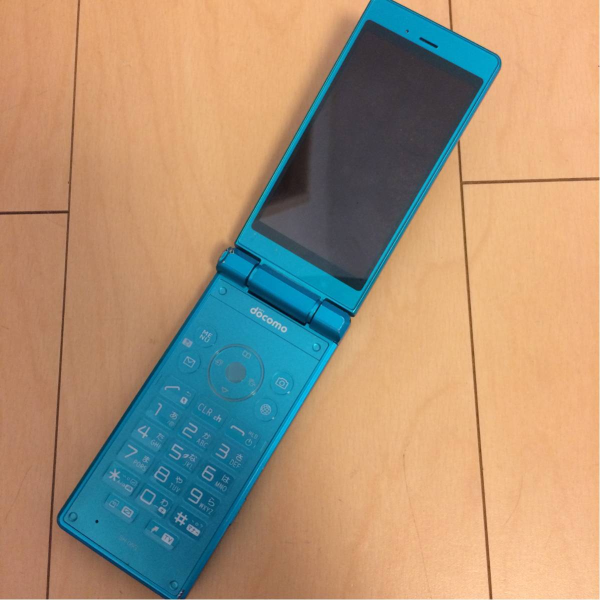 ☆docomo☆SH-06G（ブルー）☆ma20344 docomo ケータイ AQUOS ブルーグリーン》一括購入品 ムスビー｜《docomo 価格比較