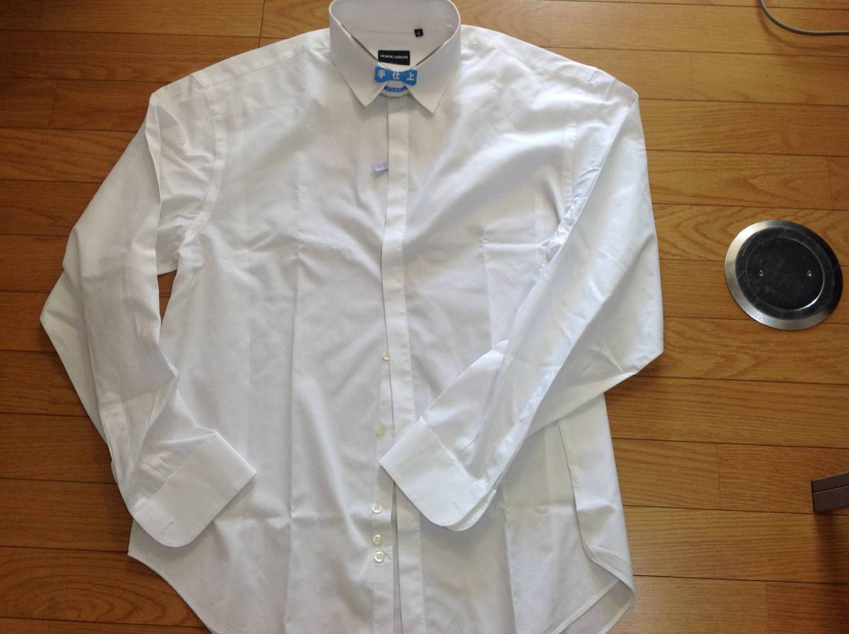 ジョルジオアルマーニ黒ラベルホワイトスナップダウン