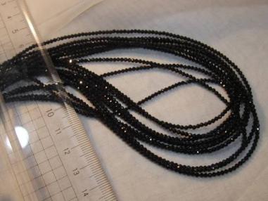 極上カットブラックスピネル連材10本セット♪最小2mm前後キラキラな約40cmを３枚目画像から10連ですおまとめて大量在庫処分パワーストーン