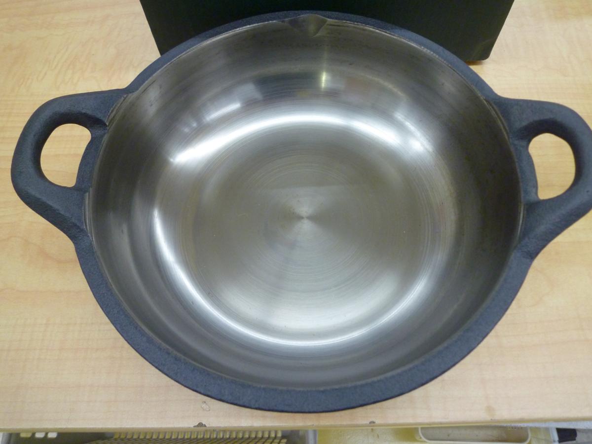 ②山王堂 久慈砂鉄 天ぷら鍋 鉄なべ 直径約25，5cm 箱付