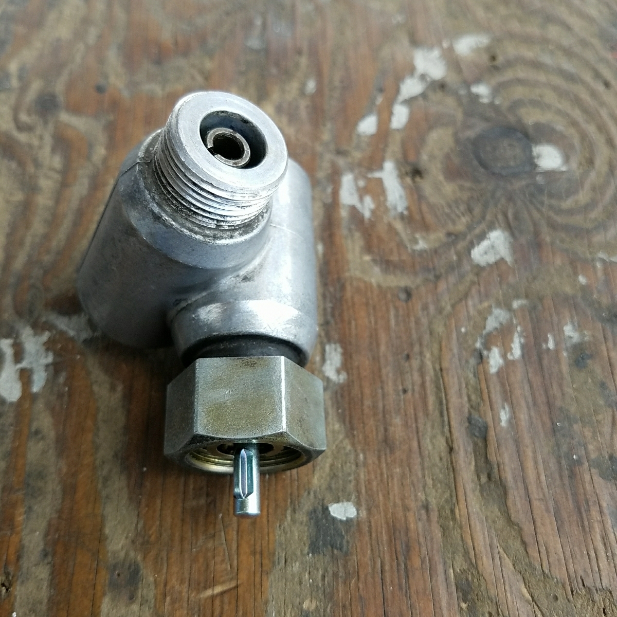 エルジョイント、コマ