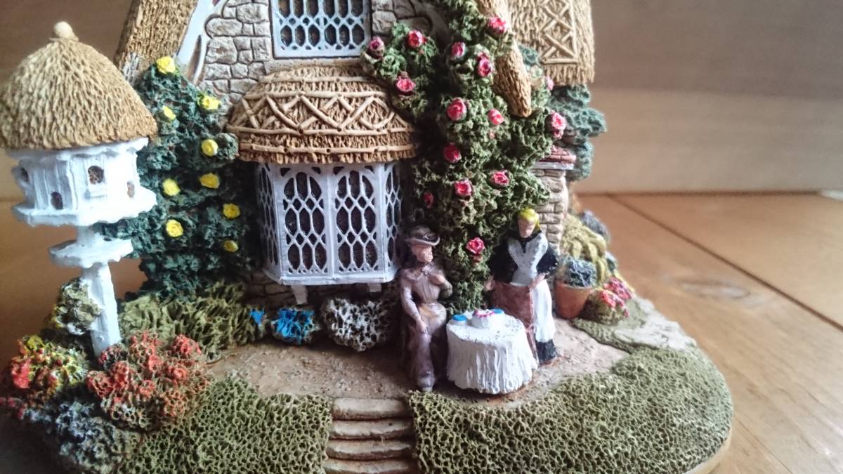 Lilliput Lane STRAWBERRY TEAS 1997 リリパットレーン L2158 優雅な