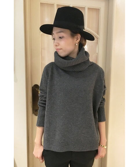 L'Appartement DEUXIEME CLASSE・アパルトモンドゥーズィエムクラス★オフタートルネックポンチョニット グレー　ショッパー付