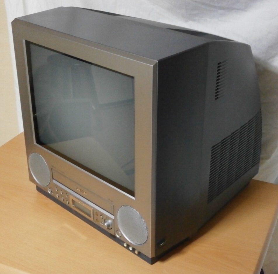 TOSHIBA 15インチ ブラウン管テレビ テレビデオ 東芝 TOSHIBA J-15FF1 ステレオ入出力 [15型 ブラウン管テレビ] 15形