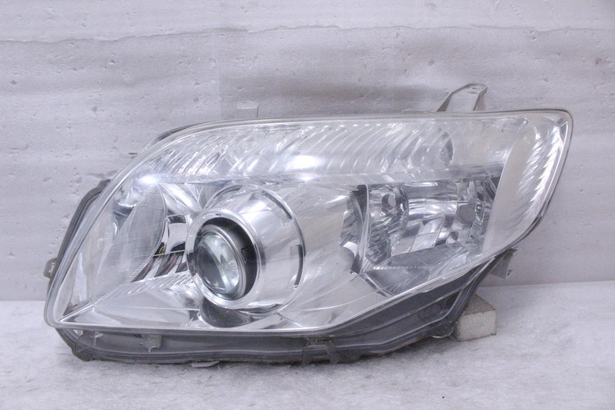 70-887☆前期 HID NZE141 フィールダー☆左ヘッドライト KOITO 12-526