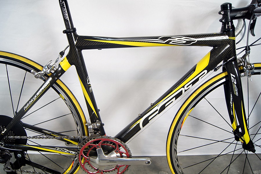 【ジャンク】FELT F4 カーボン ULTEGRA SL 引取限定 SALE】全てに妥協の無いピュアレーサーFELT「F4」の2016年モデルが衝撃