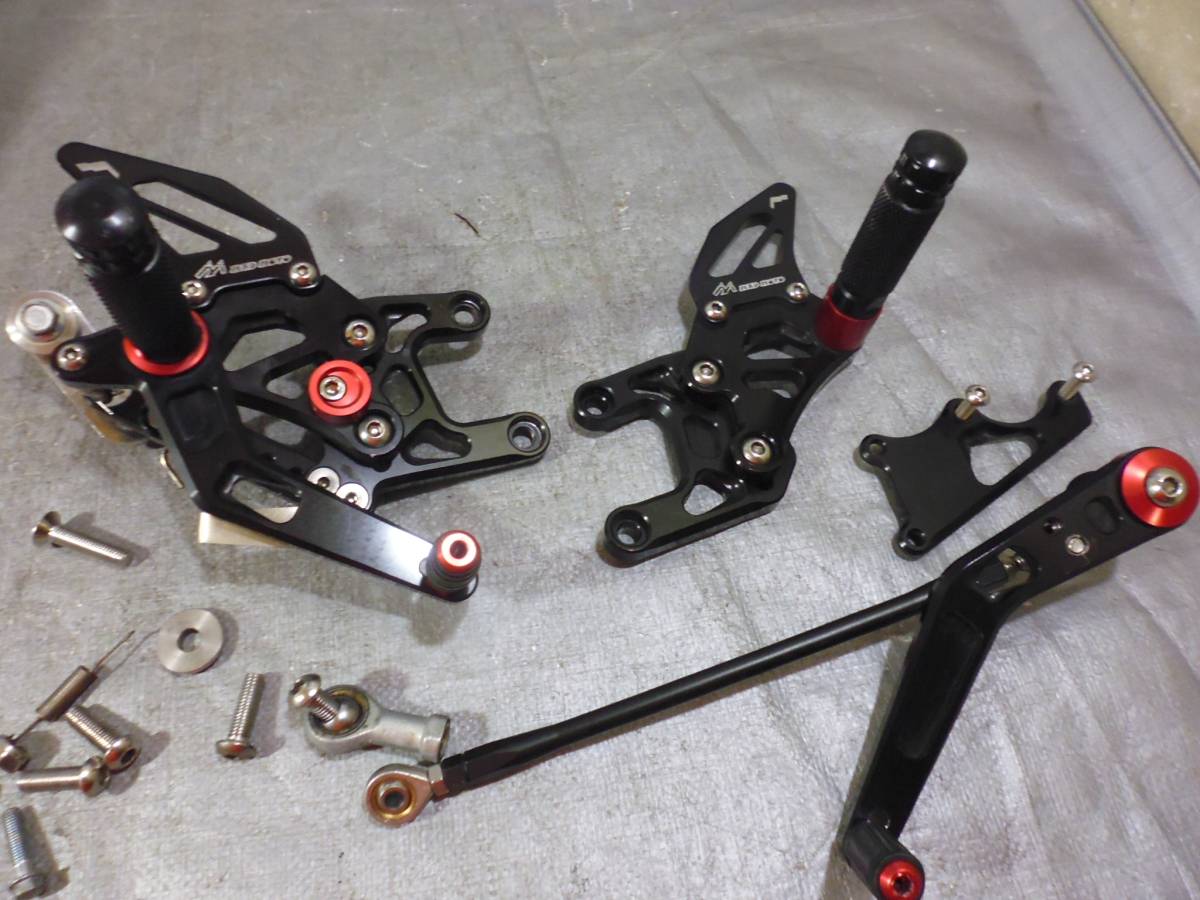 バックステップ CBR1000RR（EBL-SC59）に適合する｜バックステップの 