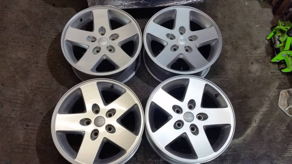 Jeepラングラーアンリミテッド　純正　5H127　使用約1000キロ程度車庫保管ガリ傷なし