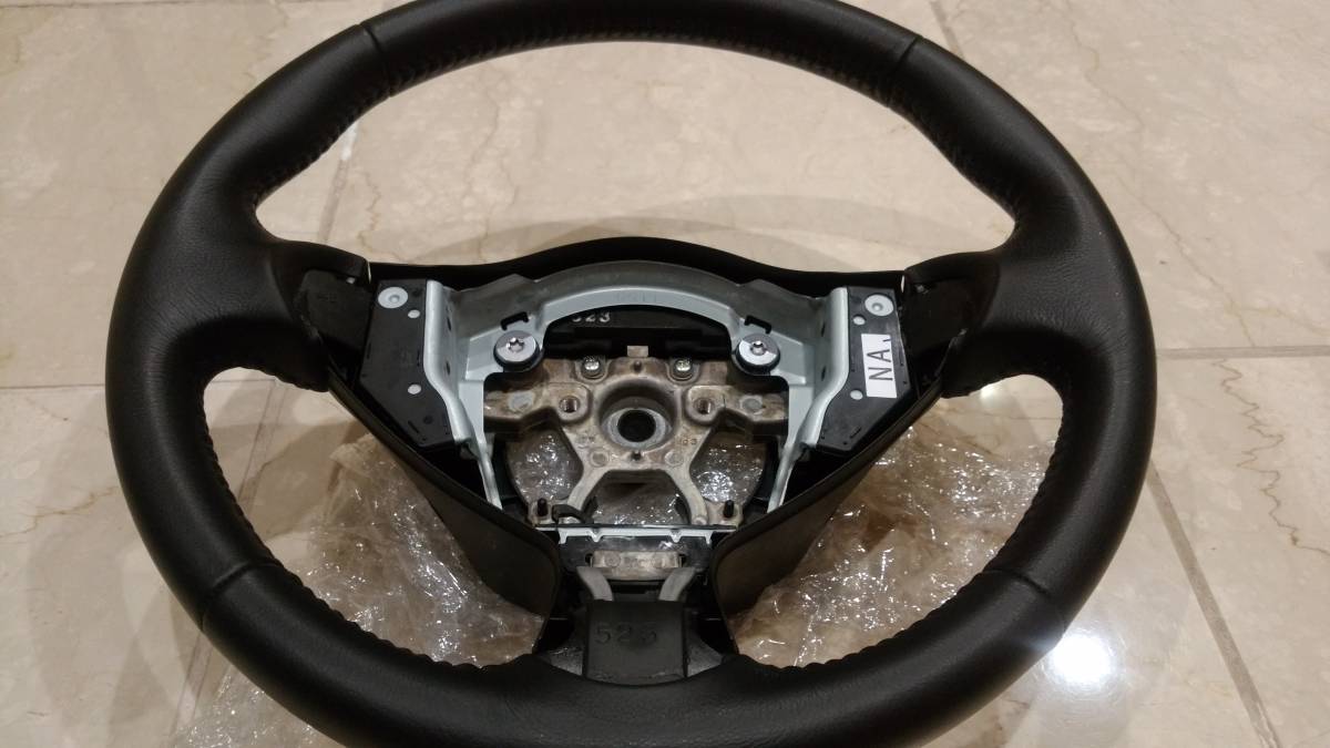 日産マーチK13・ジューク等本革ステアリング