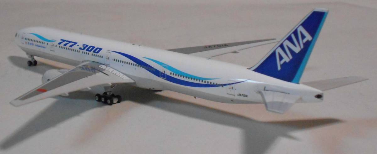 Pheonix400 ANA B777-300ER JA751A Wave S=1/400