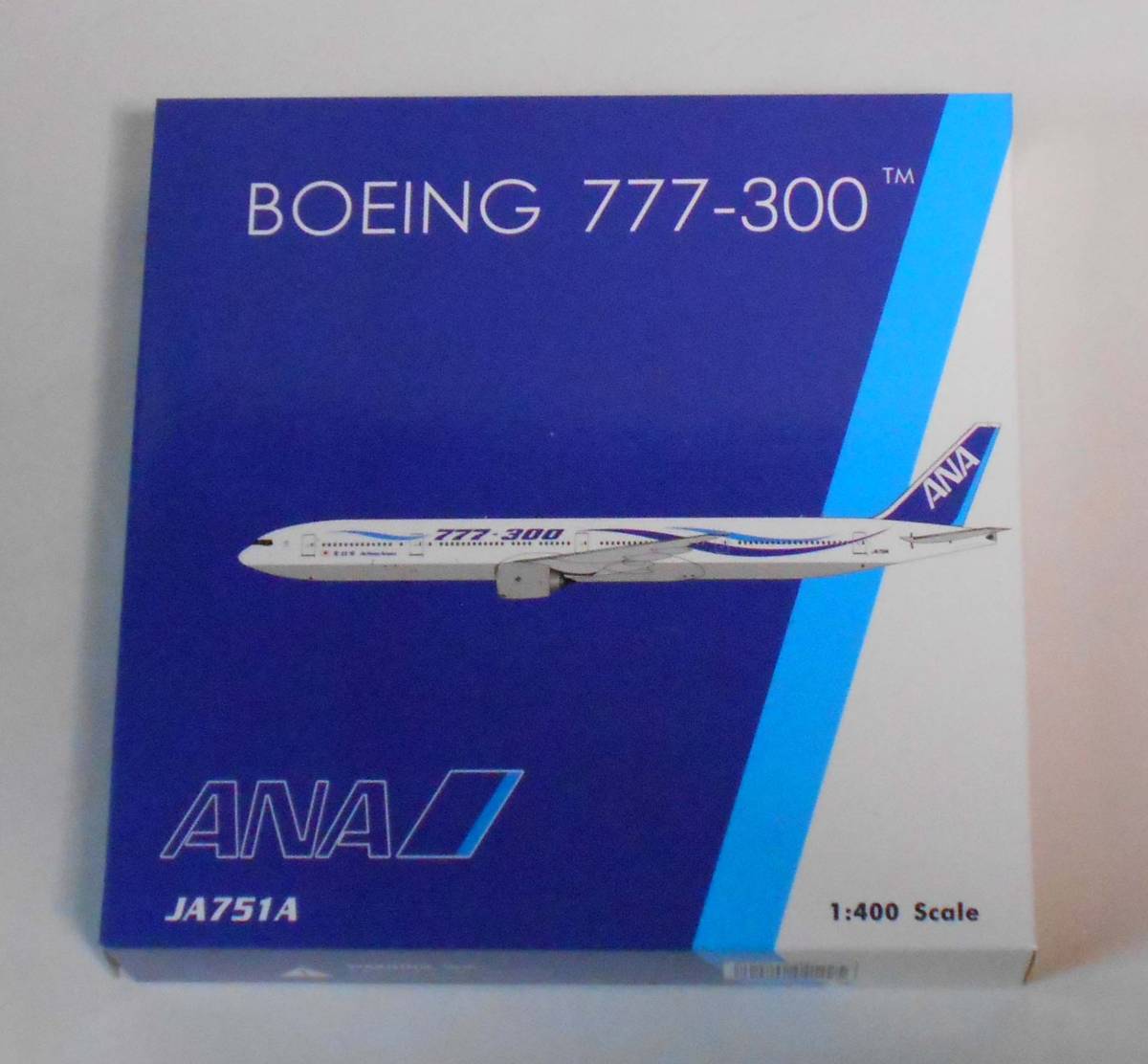 Pheonix400 ANA B777-300ER JA751A Wave S=1/400