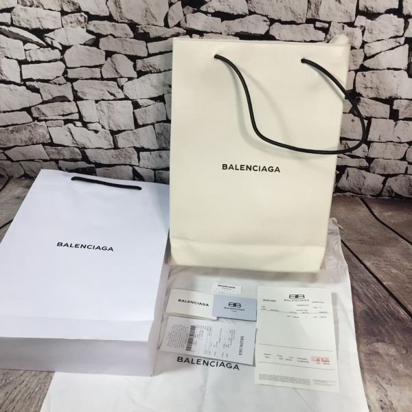 新品同様 本物 便利 バレンシアガ BALENCIAGA トートバッグ レザー 白 