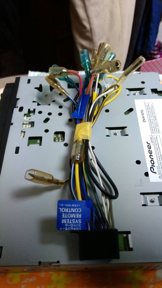 カロッツェリアのDVH-570 1DINサイズの希少モデルです。_4