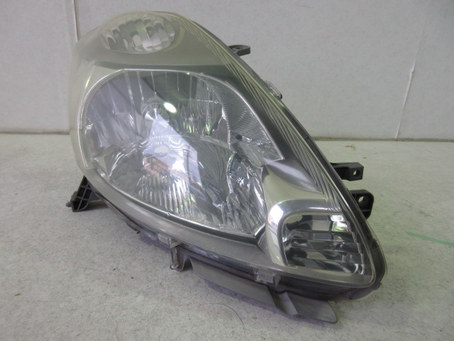 即決 トヨタ パッソ KGC10 純正 HID 右ヘッドライト KOITO 100-51767