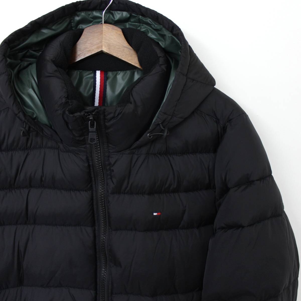 新品(tt419)TOMMY HILFIGER(メンズ S)ダウンジャケット*黒【3D構造 