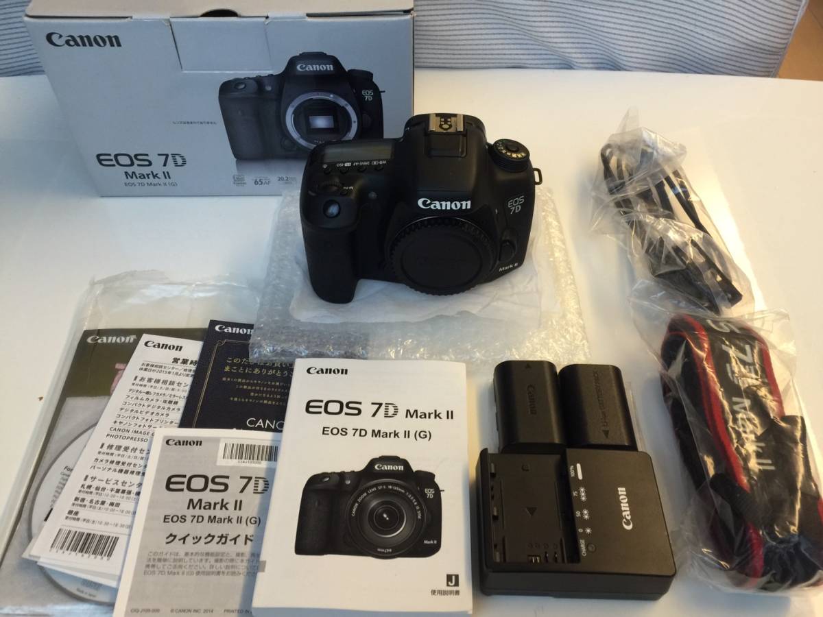 EOS 7D Canon Mark II デジタル一眼レフカメラ 62極上品付属品多数 