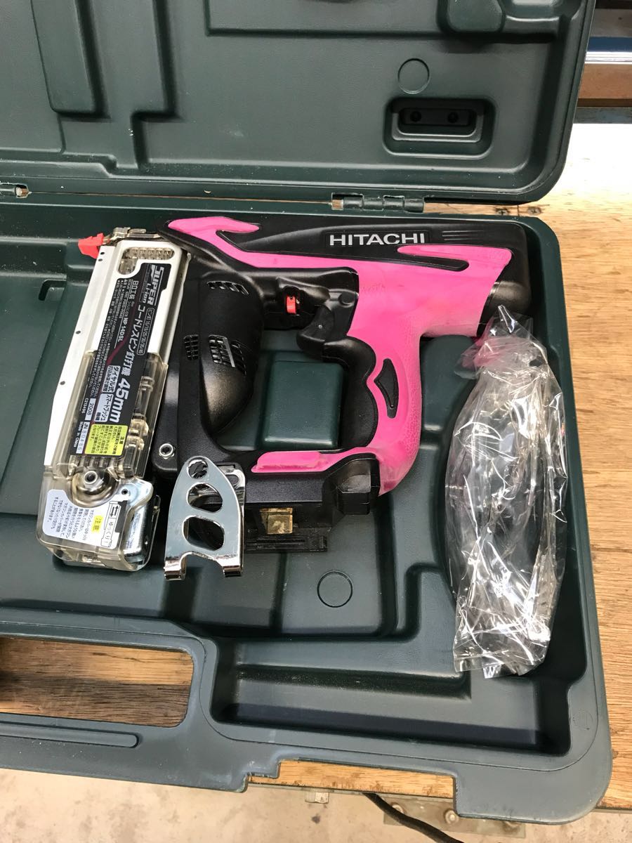 超美品 日立 コードレスピン釘打機 ＮＰ１４ＤＳＬ