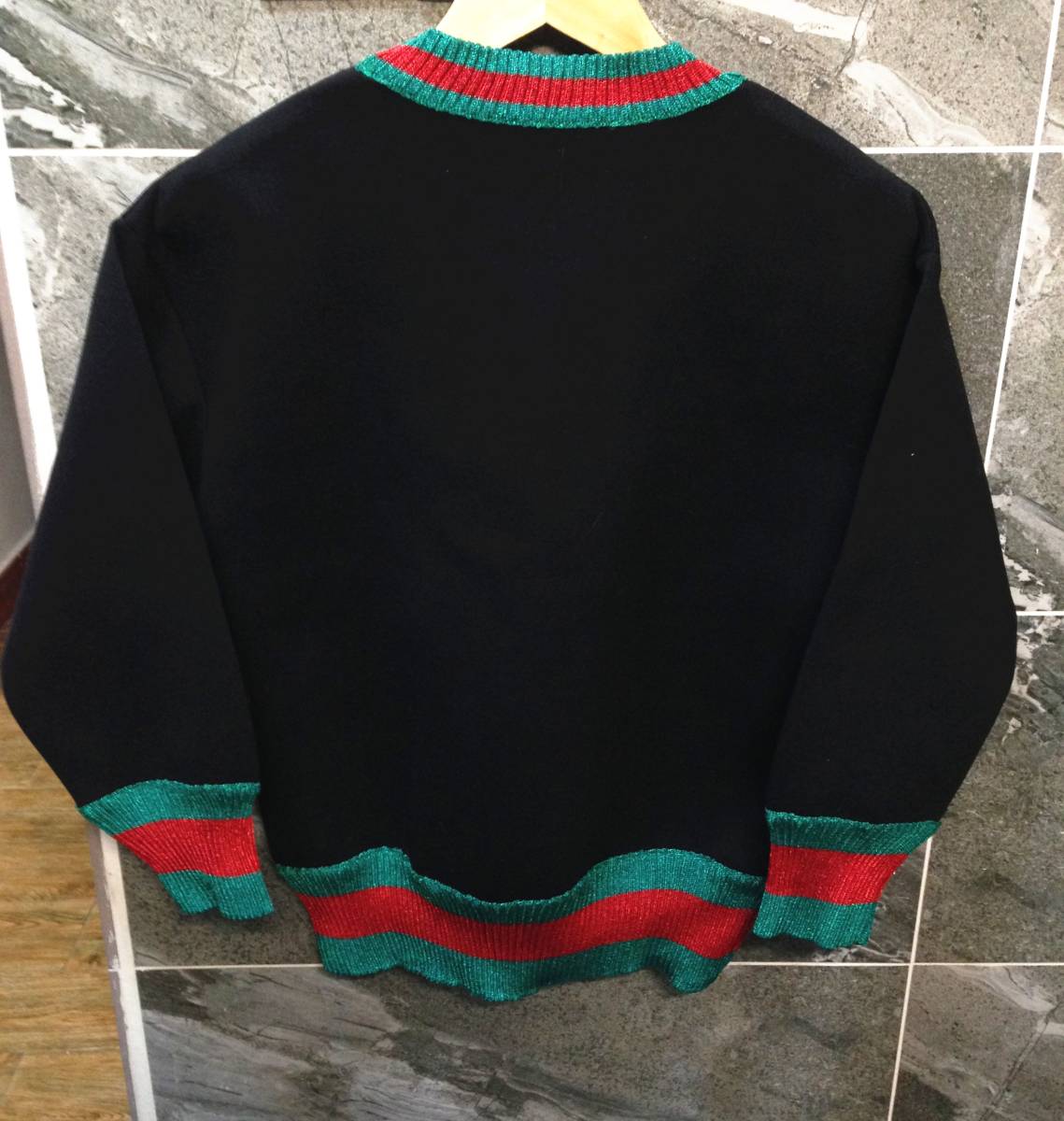GUCCI スウェット Gucci ヴィンテージ加工 グッチ（柄プリント