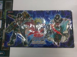 遊戯王 公式プレイマットのYahoo!オークション(旧ヤフオク!)の相場 