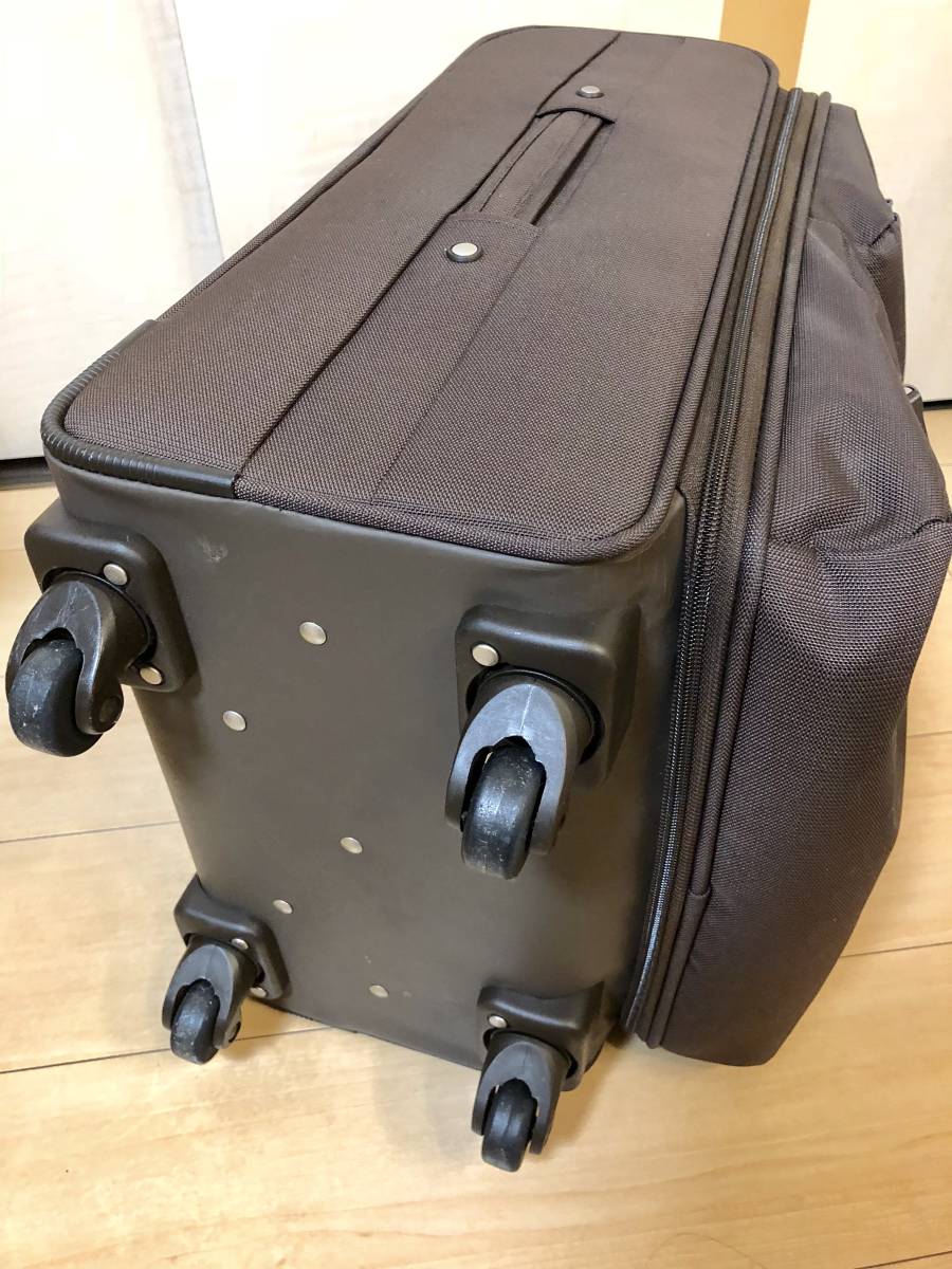 無印良品 四輪キャリーバッグ 黒 特大 58リットル スーツケース 廃盤品