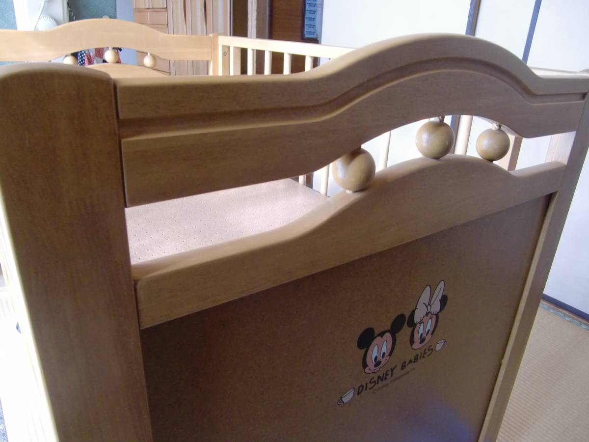 カトージの ディズニー ミッキー ミニー ベビーベッド 品 現品直接手渡し限定 ベッド 売買されたオークション情報 Yahooの商品情報をアーカイブ公開 オークファン Aucfan Com