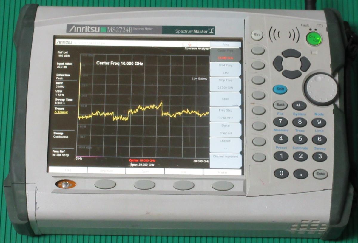 Anritsu/アンリツ MS2724B Spectrum Master 故障品