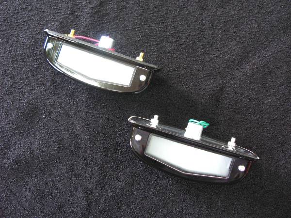 ダットサン フェアレディSP311/SR311ライセンスランプ2個セット