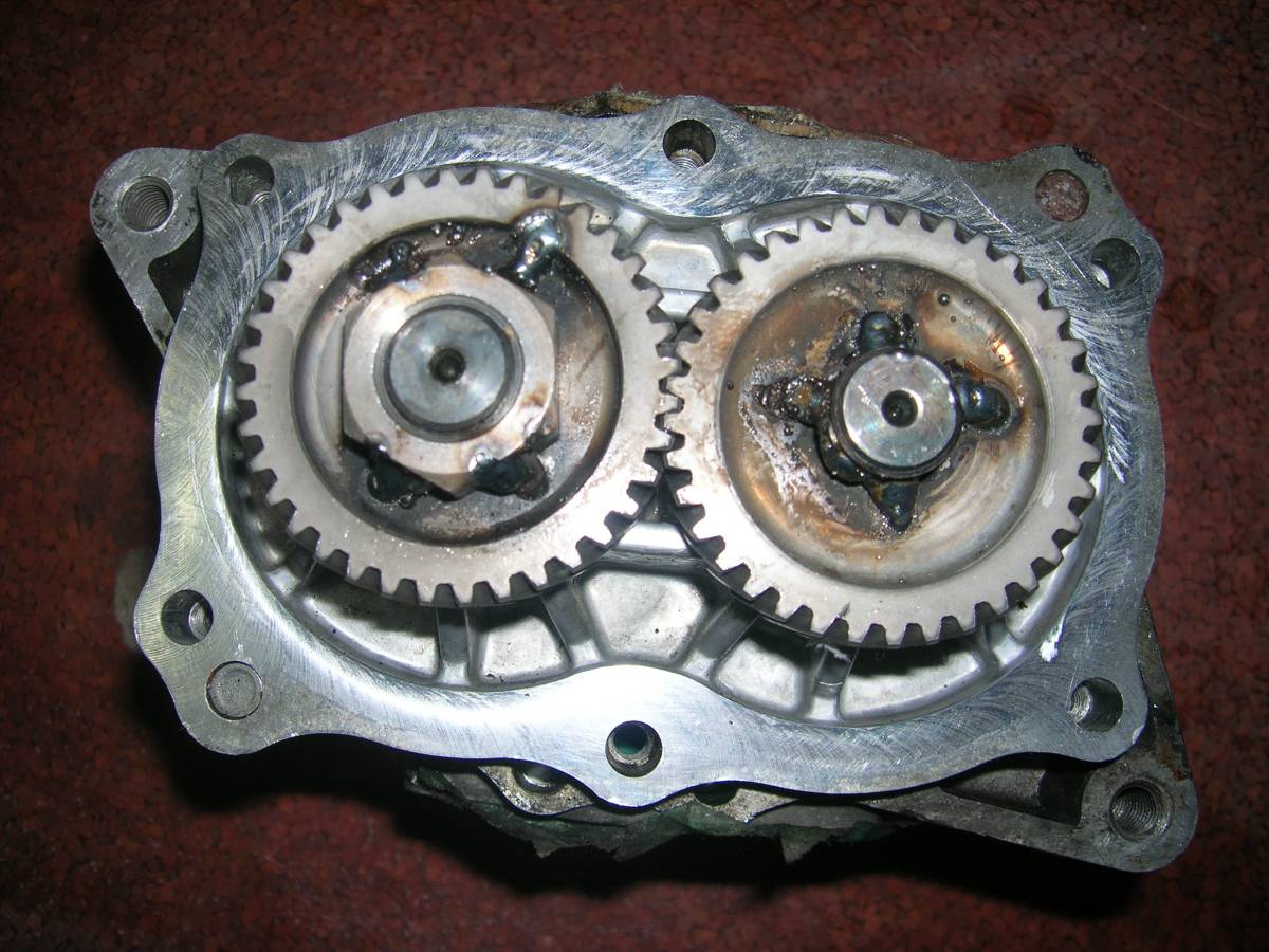 ヴィヴィオ スーパーチャージャーユニットAMR300 ギア溶接済