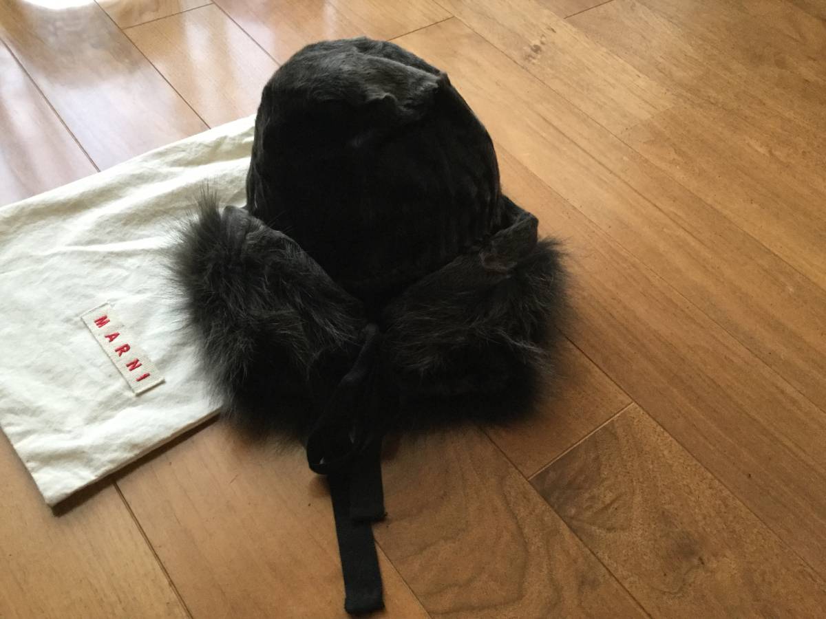 ☆☆ MARNI マルニの素敵なフォックスファー&カラクルラムの帽子 ☆☆