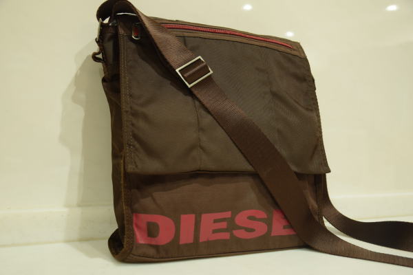 本物□DIESEL/ディーゼル□ナイロン□ショルダーバッグ