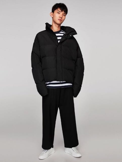 【新品】ZARA MAN ザラ zara パフジャケット オーバーサイズダウンジャケット S 今期 新作 完売 入手困難