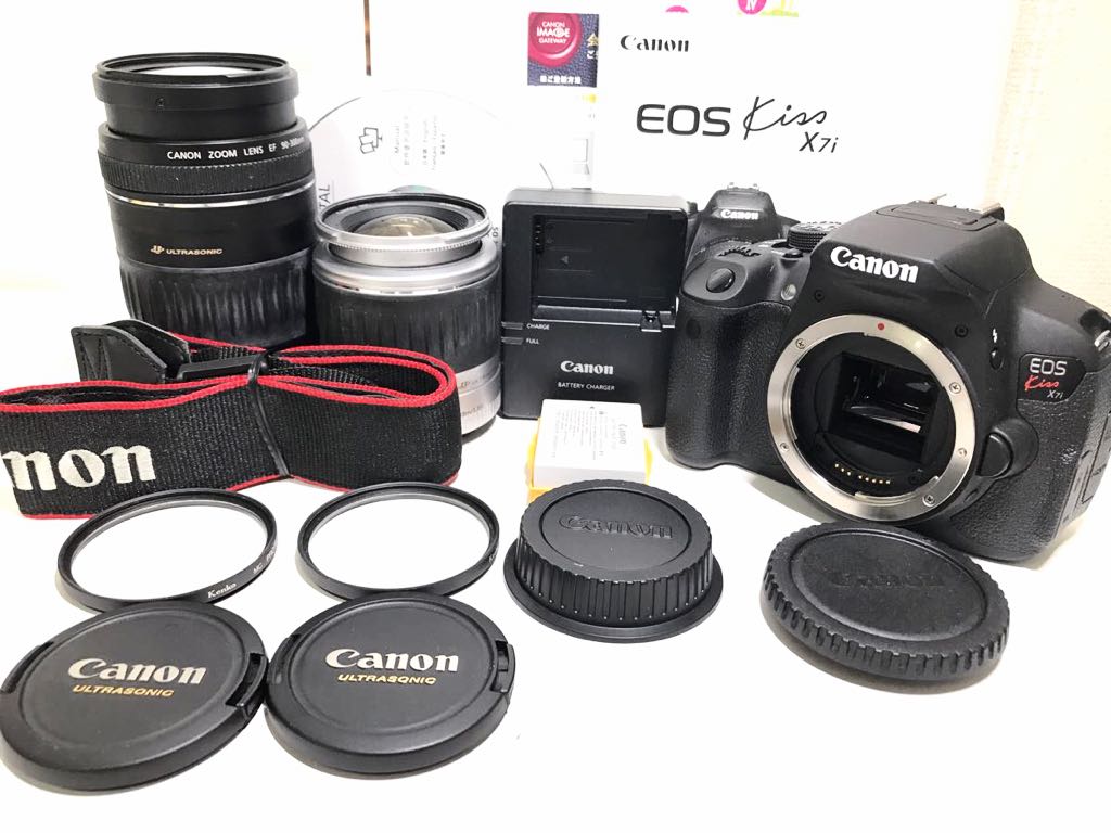 EOS kissX7i キットレンズ付き EOS Kiss キヤノン デジタル一眼 CANON X7i EF-S18-135 IS STM レンズ