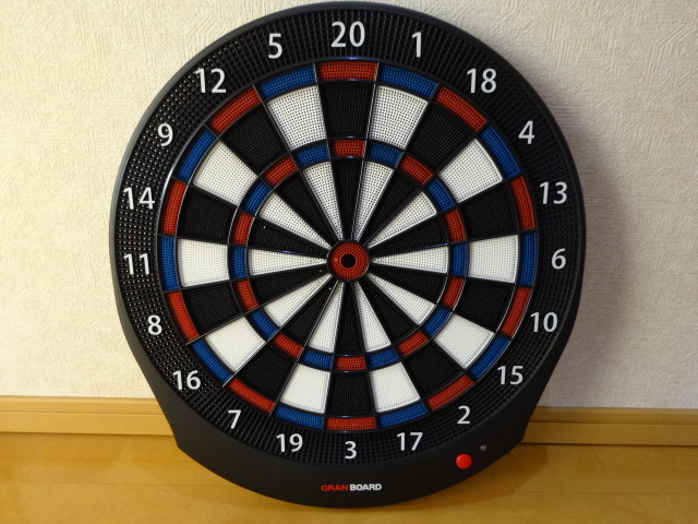 GRAN BOARD dash ブルー/レッド 　グランボードダッシュ　リニューアル版　BOARD BRACKET 付　中古　ソフトダーツ　電池付き