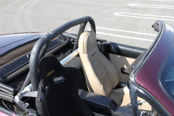 ■ ロードスター　NA NB フルバケットシート　エスケレート　ESQUELETO　中古　運転席（右側）　1脚