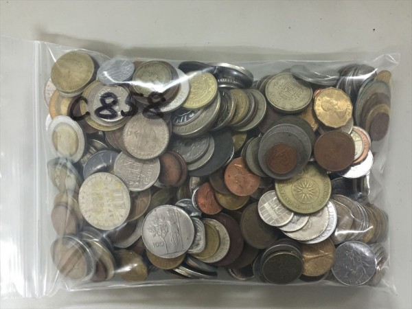 【お買い得，HOT】 C858 世界の硬貨 おまとめ 約2ｋｇ入り(北アメリカ)｜売買されたオークション情報、yahooの商品情報をアーカイブ公開 - オークファン 北アメリカ