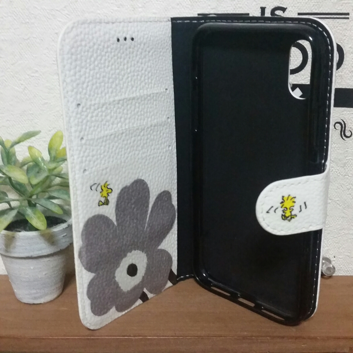 スヌーピー マリメッコ Unikko Gray Iphonex Iphone X 手帳型ケース 手帳型カバー Marimekko Snoopy グレー Iphone X用 売買されたオークション情報 Yahooの商品情報をアーカイブ公開 オークファン Aucfan Com