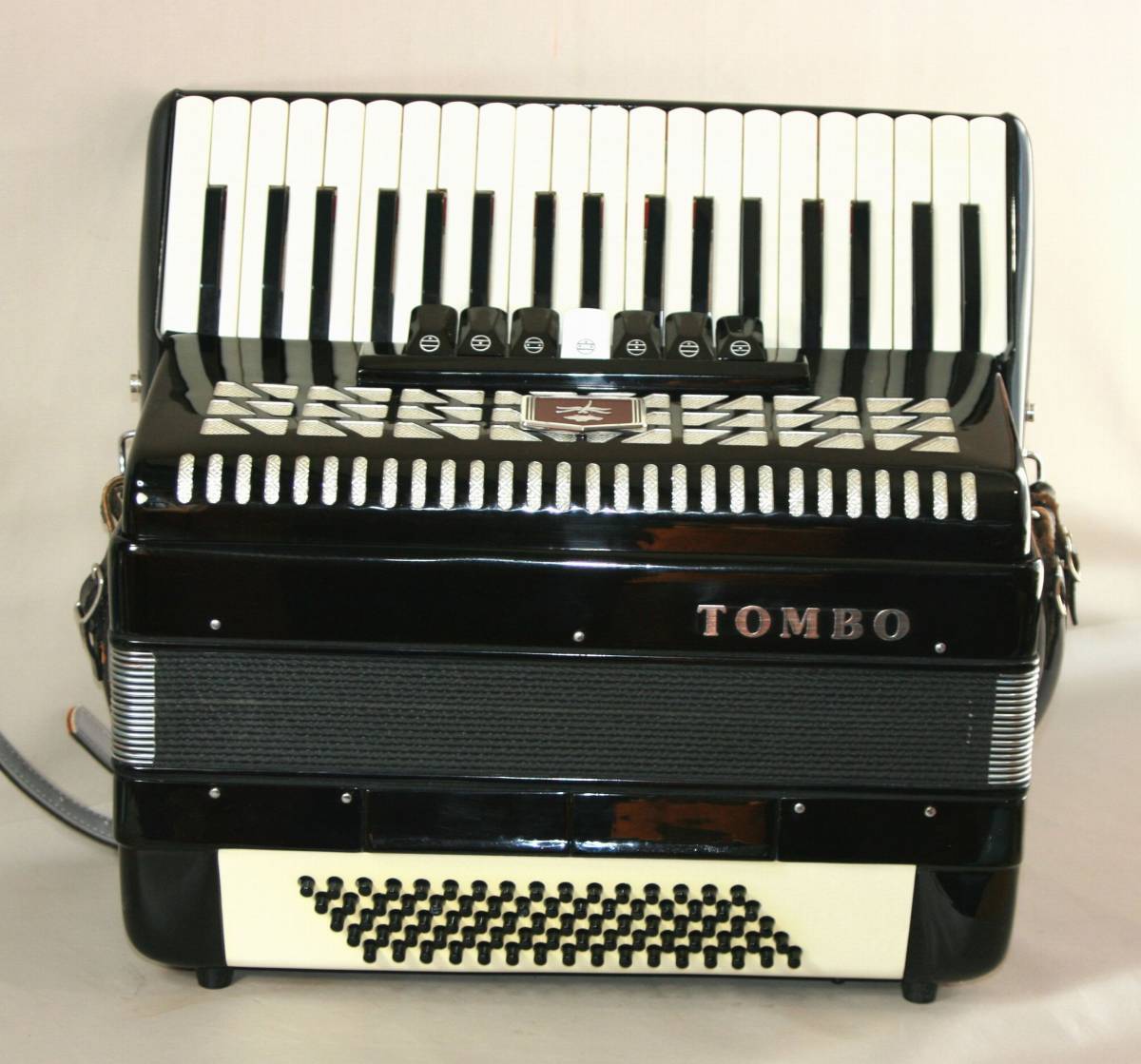 T80B アコーディオン TOMBO 37鍵盤⁄80ベース MML音色切替6 TOMBO