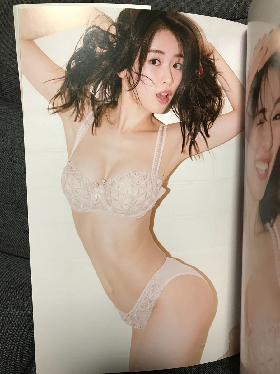 写真集2冊 泉里香 Rika 菜々緒 1028 24 Nanao その他 売買されたオークション情報 Yahooの商品情報をアーカイブ公開 オークファン Aucfan Com