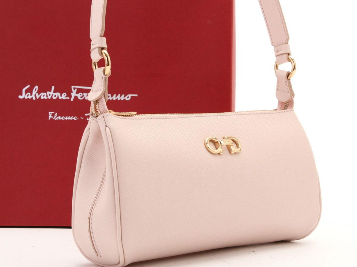 Ferragamo Salvatore フェラガモ レザー 未使用フェラガモダブル 