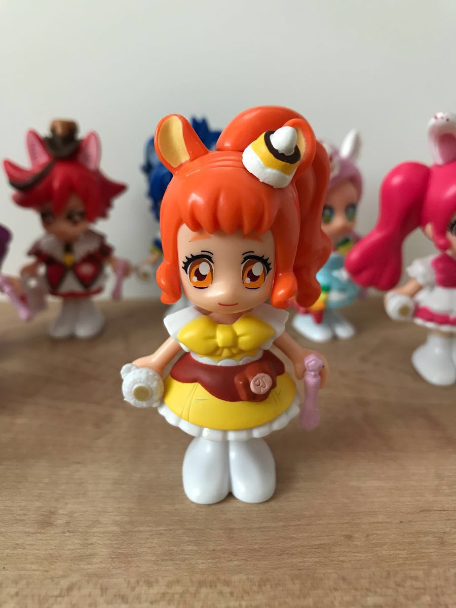 プリキュア キラキラプリキュアアラモード プリコーデドール キュアショコラ パルフェ カスタード マカロン ジェラート ホイップ