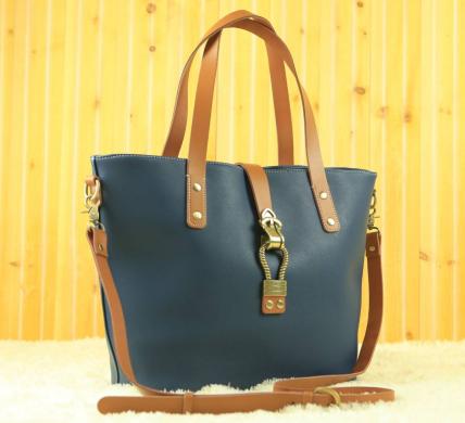 【大人気，大得価】 A-20 ビジネスバッグ トートバッグ メンズ ショルダーバッグ 本革 出張 レディース 鞄 牛床革 A4 旅行 通勤 通学 底鋲付き(トートバッグ)｜売買されたオークション情報、yahooの商品情報をアー トートバッグ