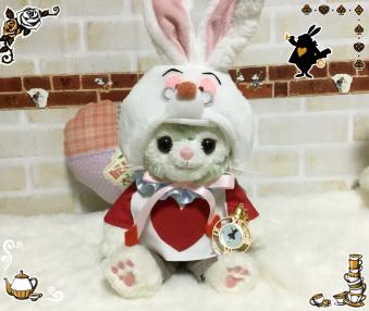 ☆minikuma 不思議な国のアリス白いうさぎコスチューム ジェラトーニポーチリメイク 極細トイスケルトン入り 染色なし