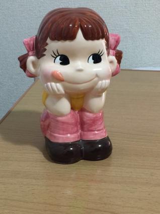 レトロ美品】不二家 ペコちゃん 貯金箱 陶器 | MEDIASANCTUARY.ORG