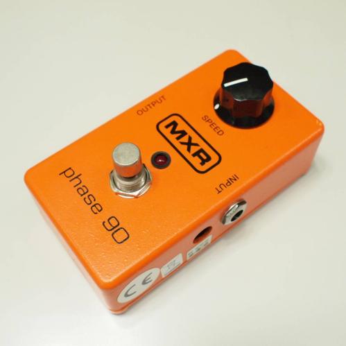 【大得価，格安】 1円スタート MXRフェイザーphase90動作ok表面は結構綺麗かな 定番ペダル エフェクター(フェイザー)｜売買されたオークション情報、yahooの商品情報をアーカイブ公開 - オークファン エフェクター