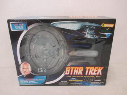 未開封 DIAMOND SELECT TOYS スタートレック U.S.S. ENTERPRISE NCC-1701-D